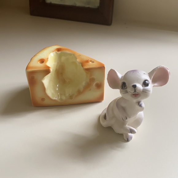 Vintage MCM Mouse & Cheese Slide In Place Salt & Pepper Shakers Set - Great Cond - Picture 3 of 14
